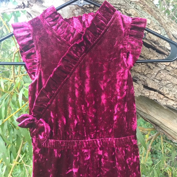 🔸5/20$!!! Crushed Velvet Sparkly Burgundy Pantsuit With Ruffles-EUC - Picture 2 of 9